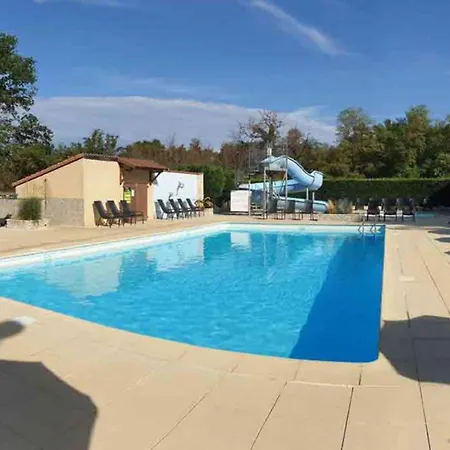 Camping Mobil Home, Animaux Acceptes - 6 Pers. - Api-1-52-2682 Le Breuil-sur-Couze